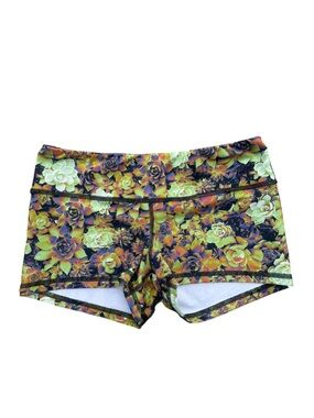 Fleo Low Rise Succulent Print Shorts Size Medium